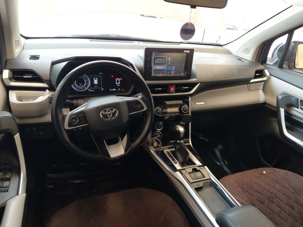 Toyota VELOZ GLX  2024 image