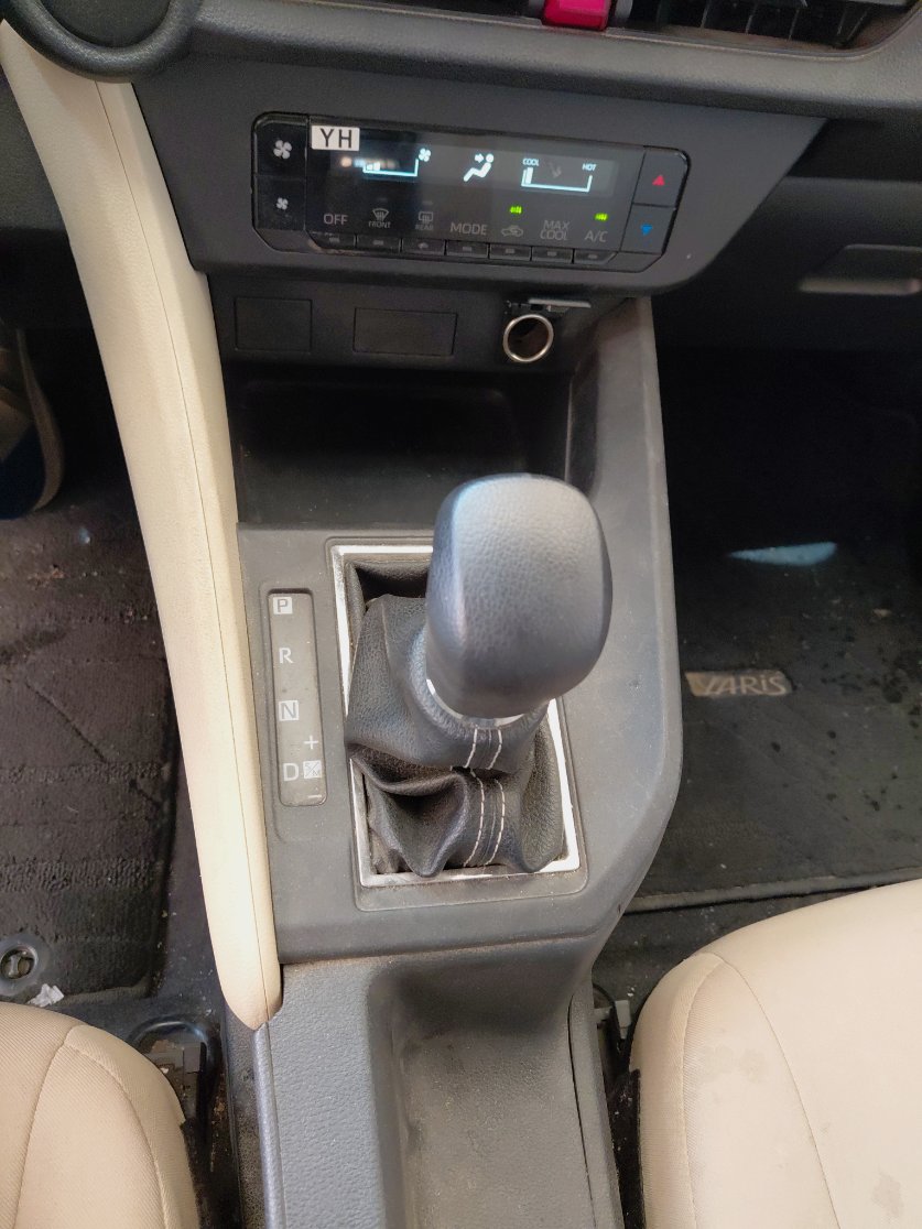 Toyota Yaris Y 2023 image