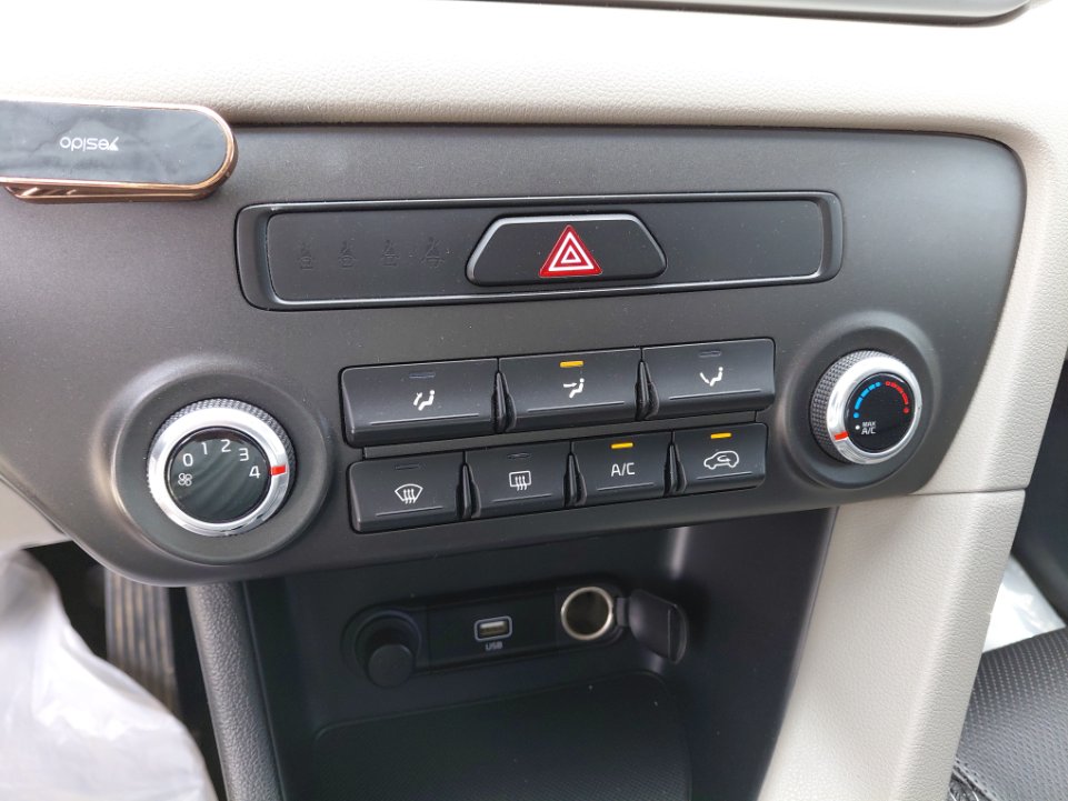 كيا سبورتاج QLE LX 4WD 2022 image