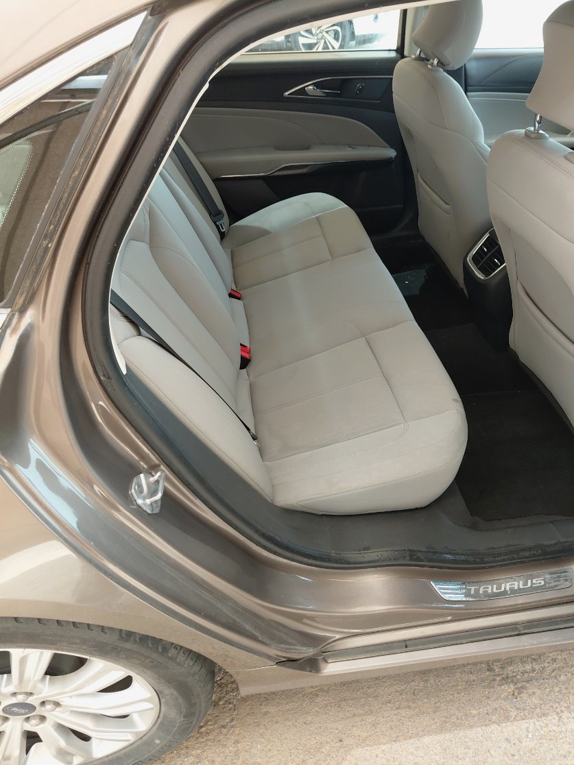 Ford Taurus FLEET 2022 image