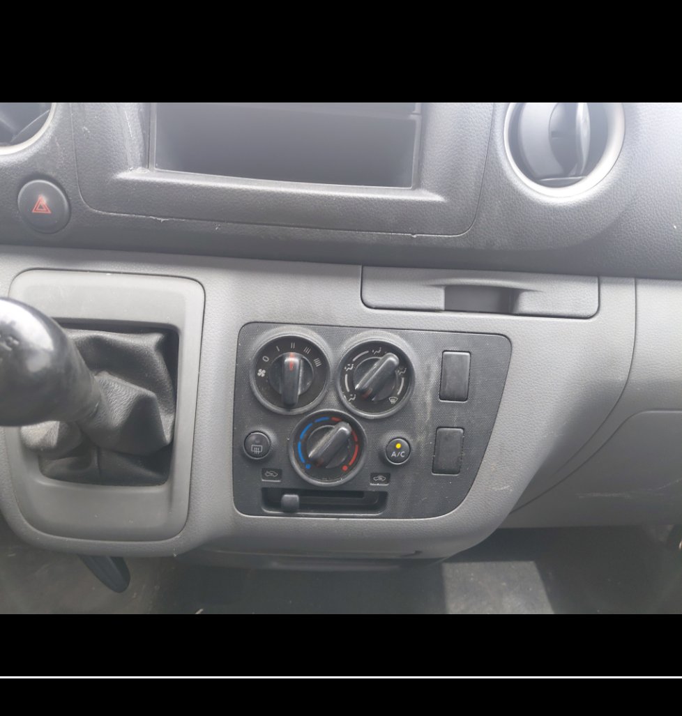 نيسان NV350 Urvan  2021 image