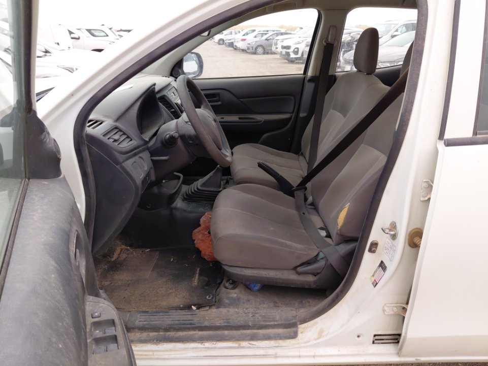 ميتسوبيشي L200  2022 image