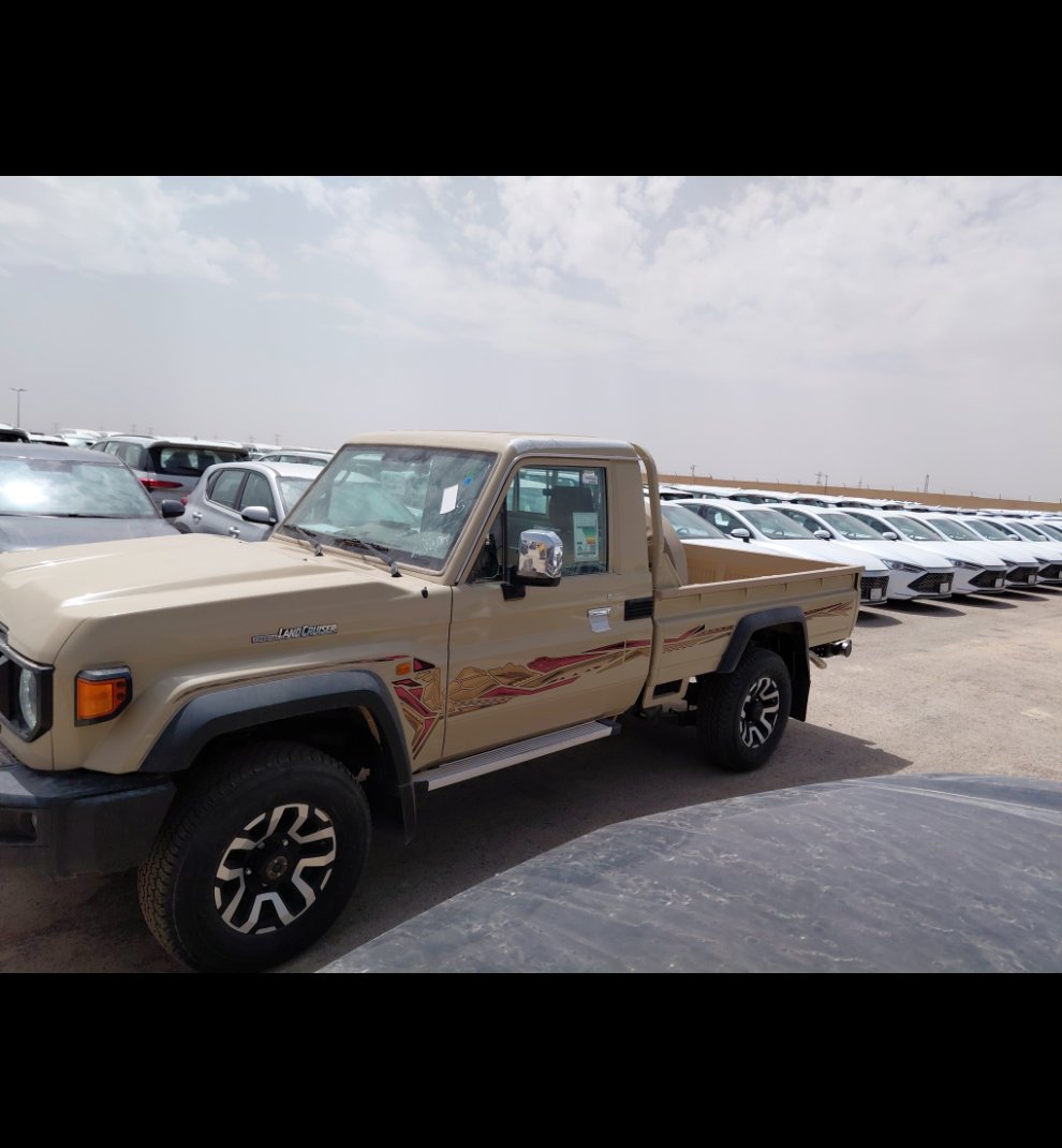 تويوتا لاند كروزر LC 70 SDLX - 4X4 - 2025 image