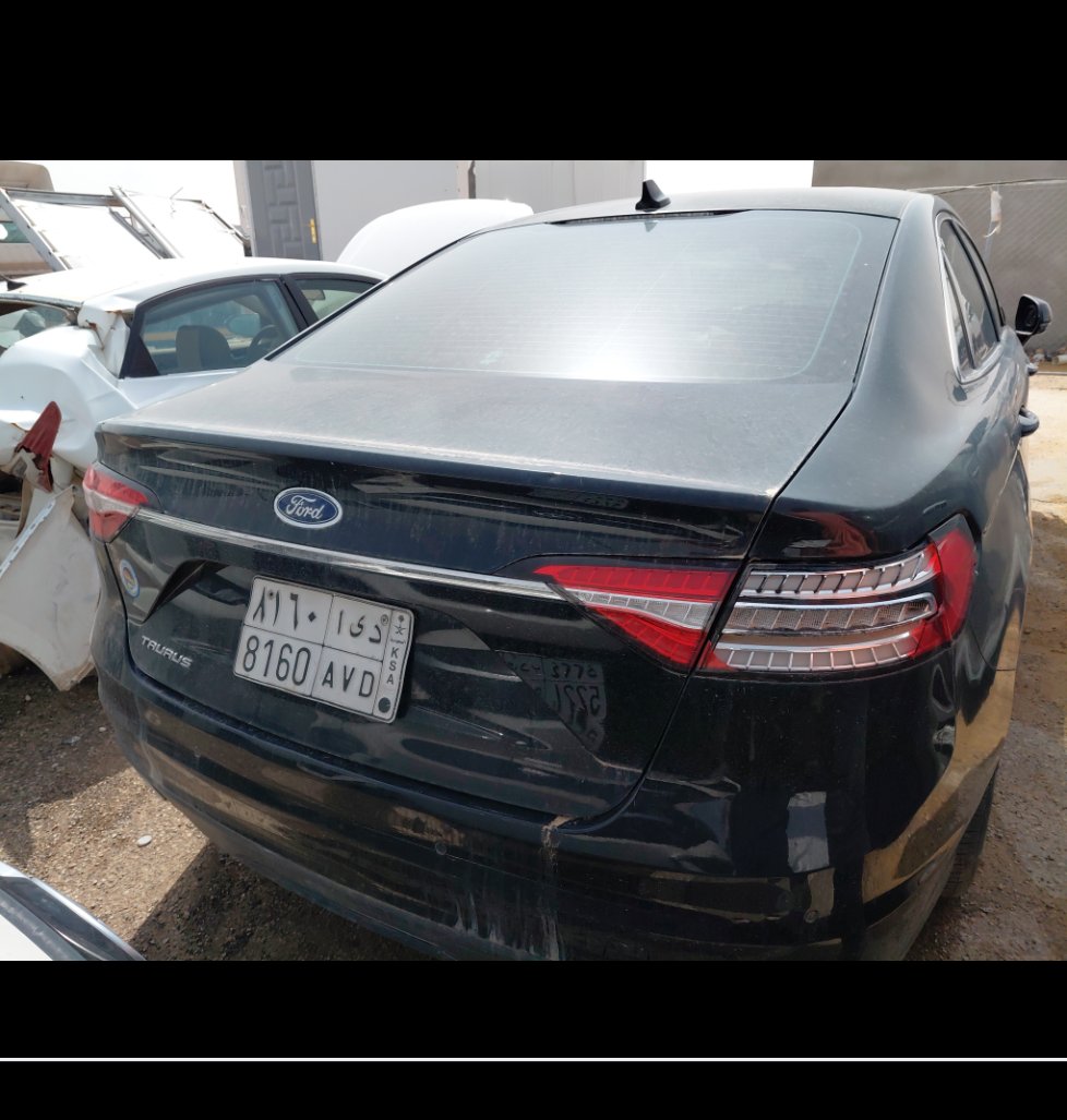 Ford Taurus  2021 image