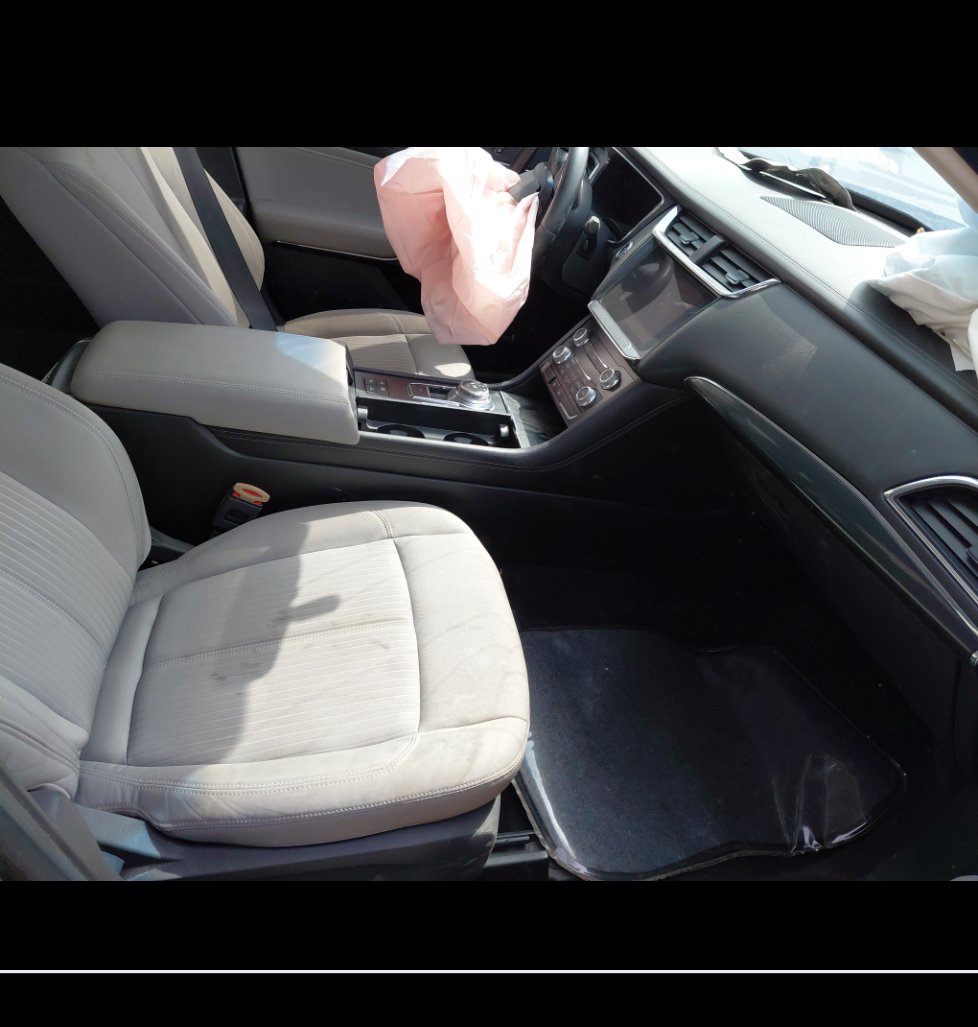 Ford Taurus  2021 image