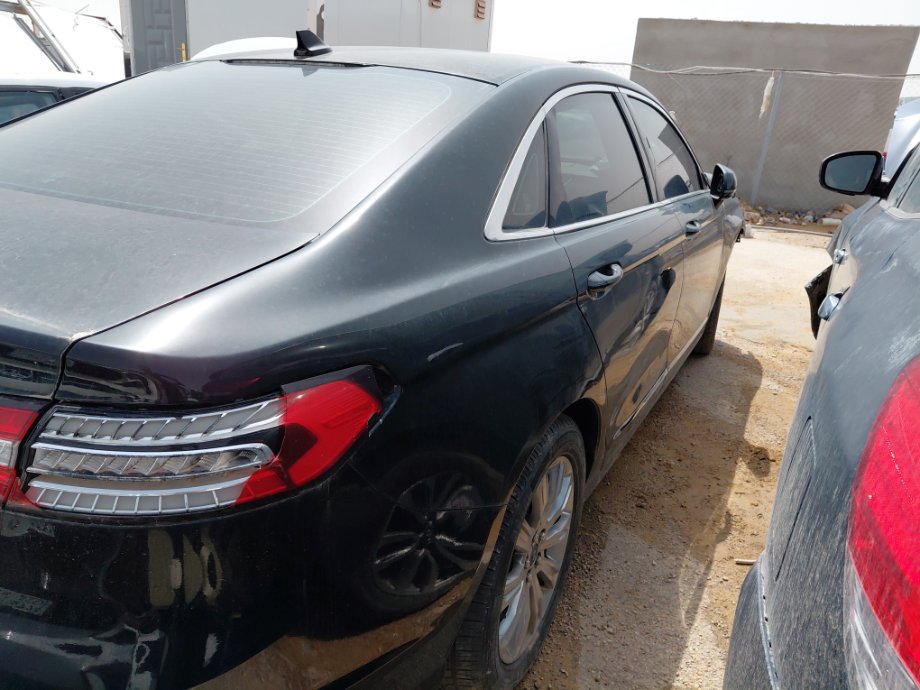 Ford Taurus  2021 image