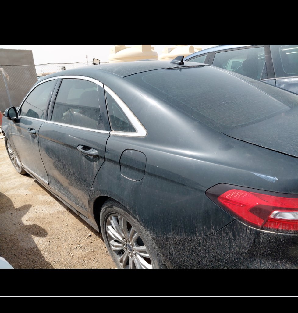 Ford Taurus  2021 image