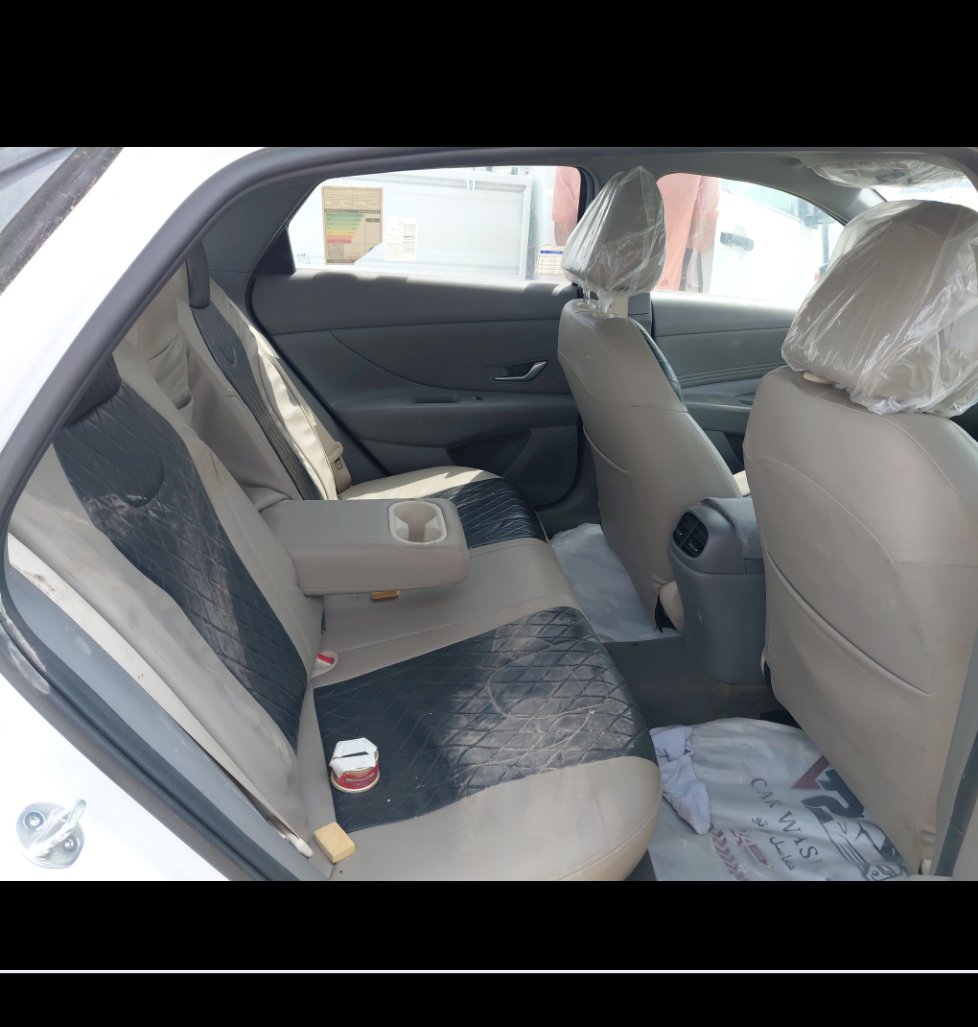 Hyundai Elantra  2022 image