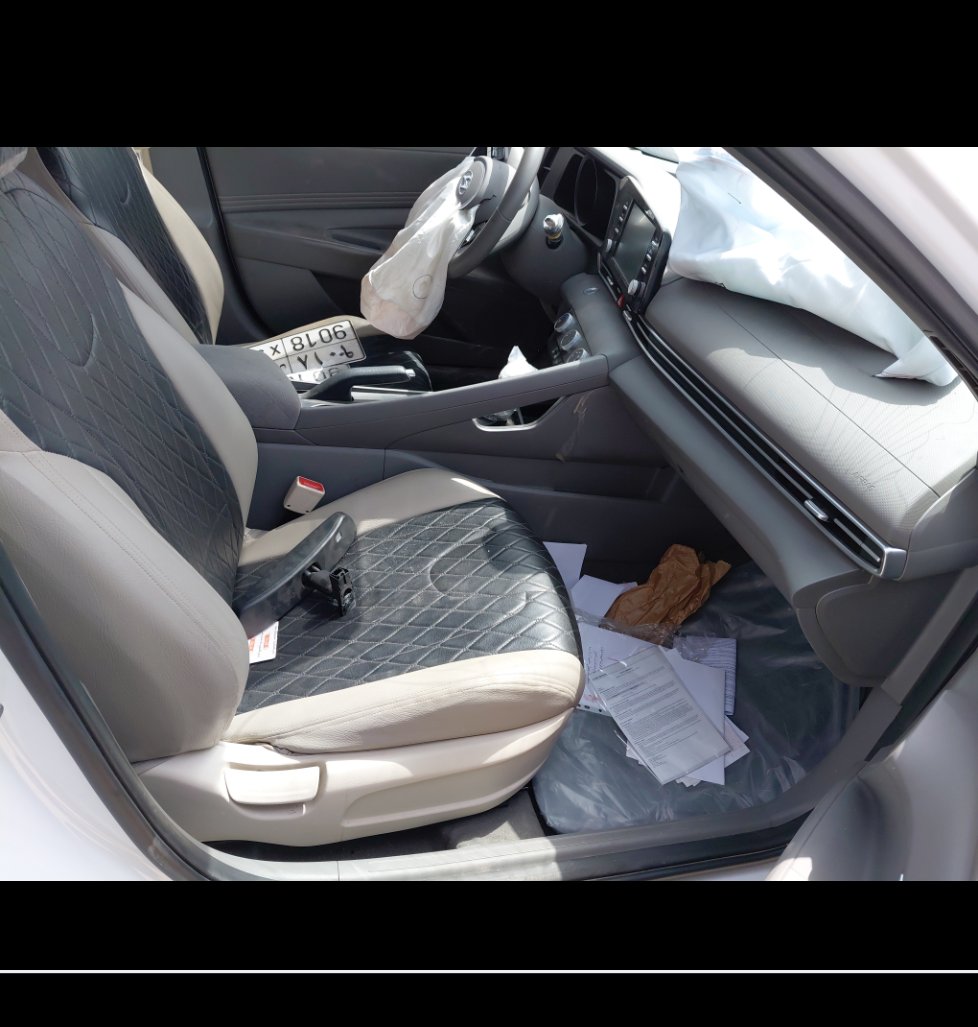 Hyundai Elantra  2022 image