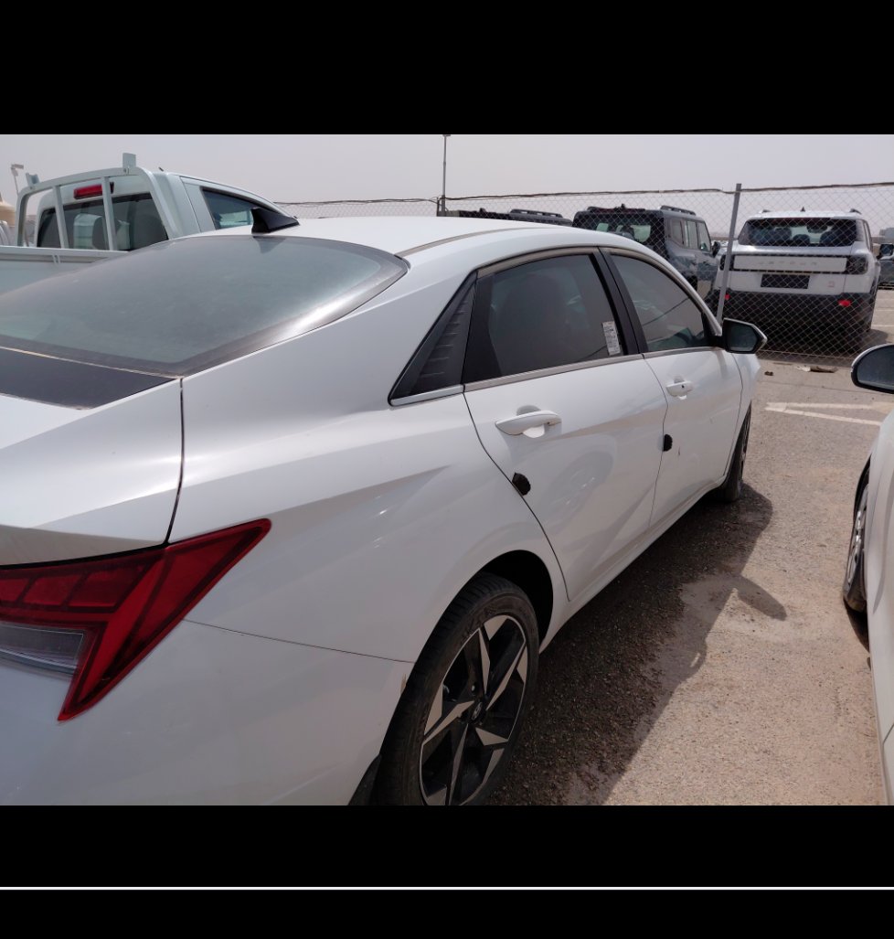 Hyundai Elantra  2022 image
