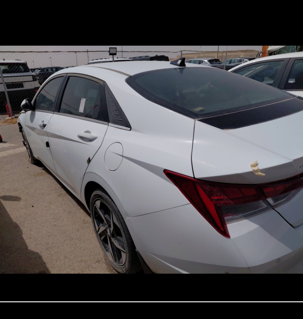 Hyundai Elantra  2022 image
