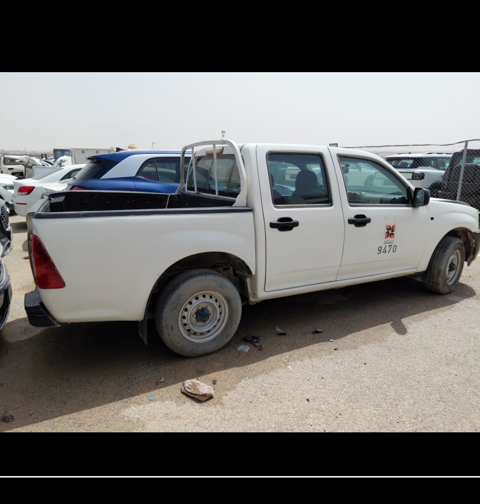 Isuzu D MAX  2012 image