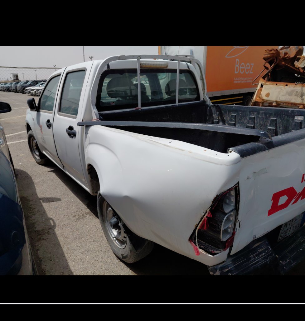 Isuzu D MAX  2012 image