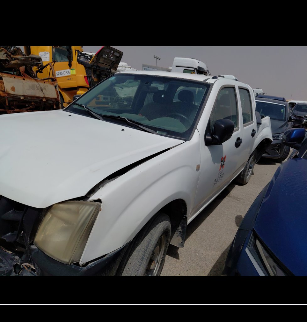 Isuzu D MAX  2012 image