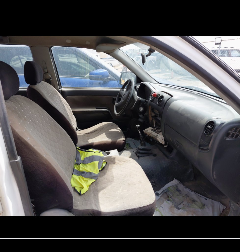 Isuzu D MAX  2012 image