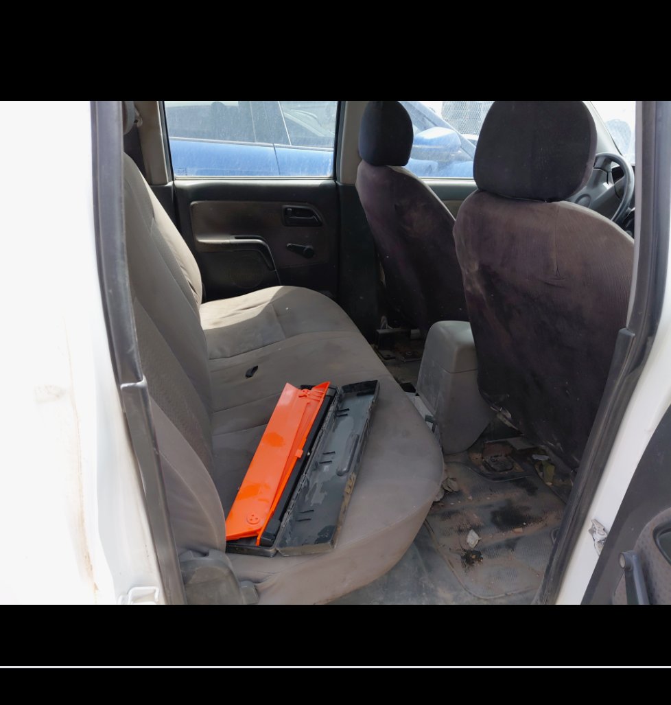 Isuzu D MAX  2012 image