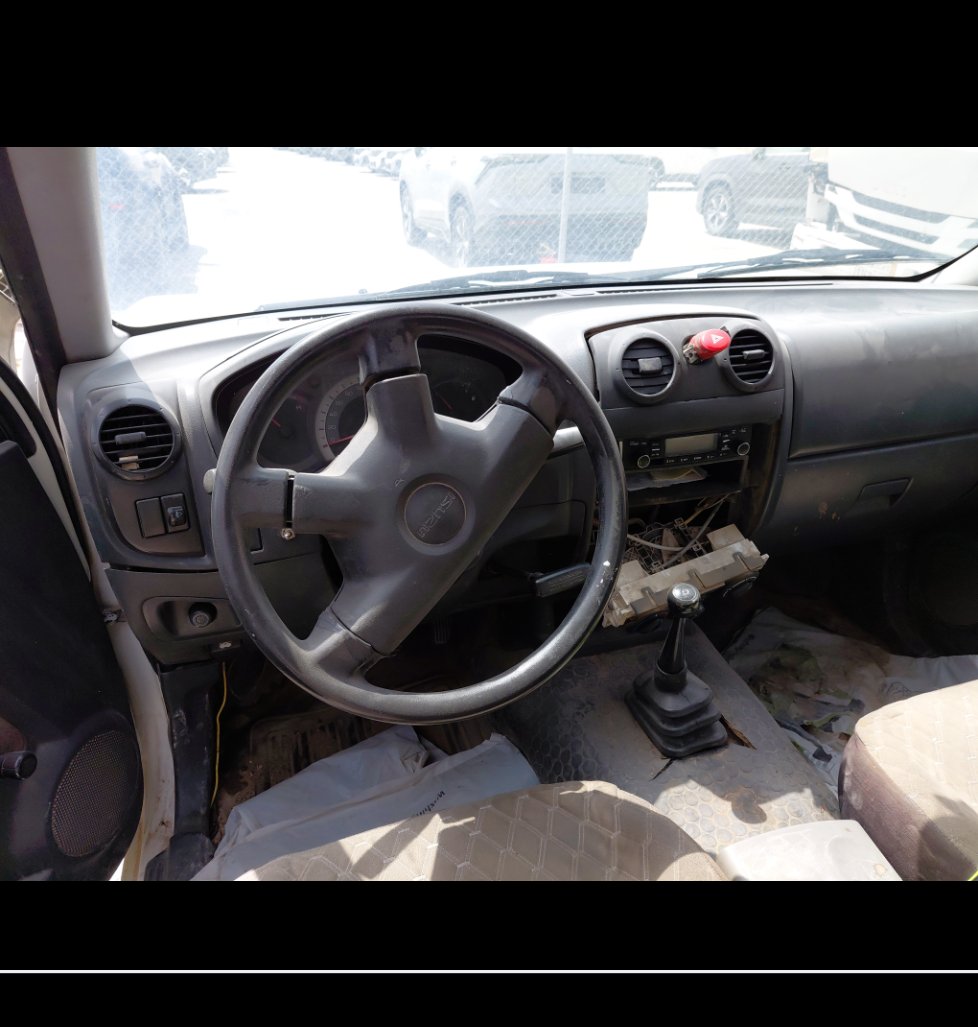Isuzu D MAX  2012 image