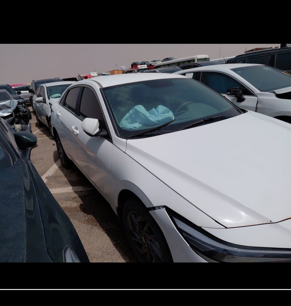 Hyundai Elantra  2024 image
