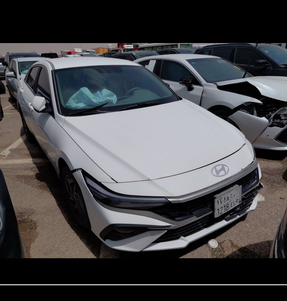 Hyundai Elantra  2024 image