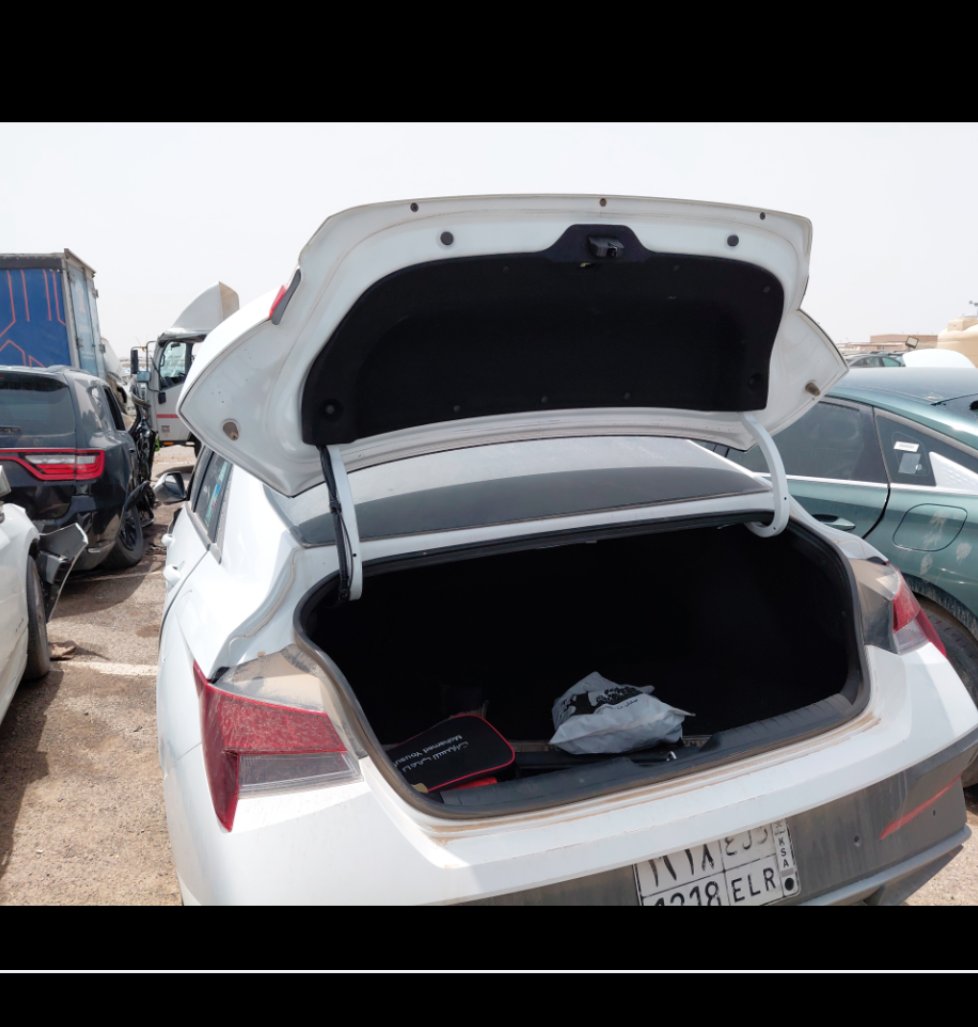 Hyundai Elantra  2024 image
