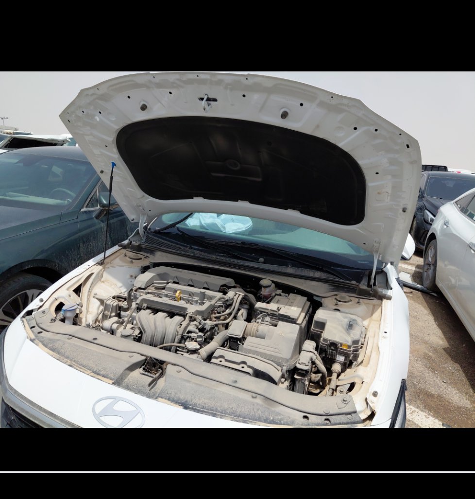 Hyundai Elantra  2024 image