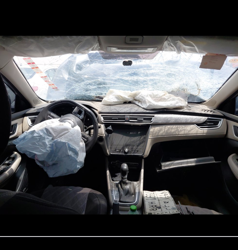 إم جي 5  2023 image