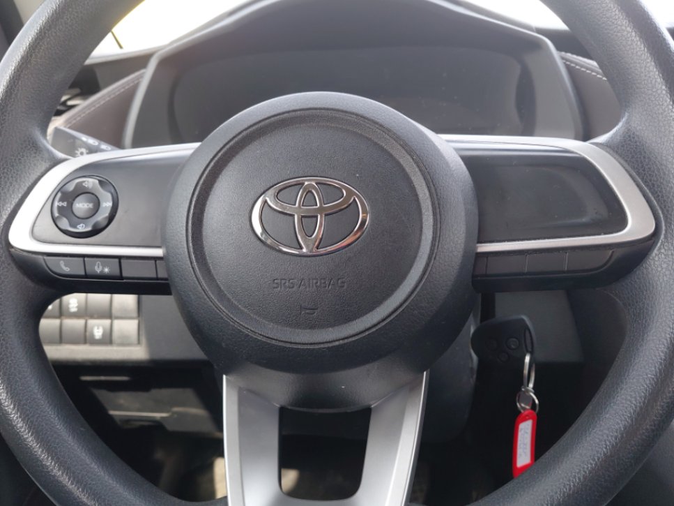 تويوتا يارس Y 2024 image