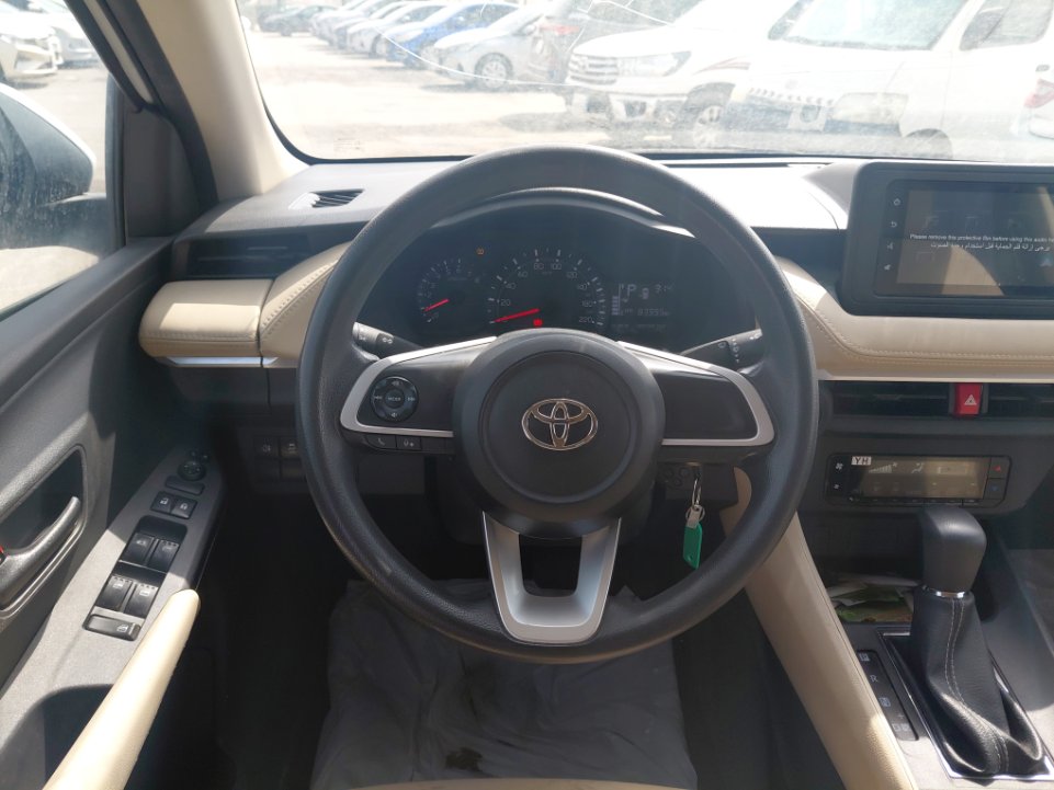 تويوتا يارس Y 2024 image