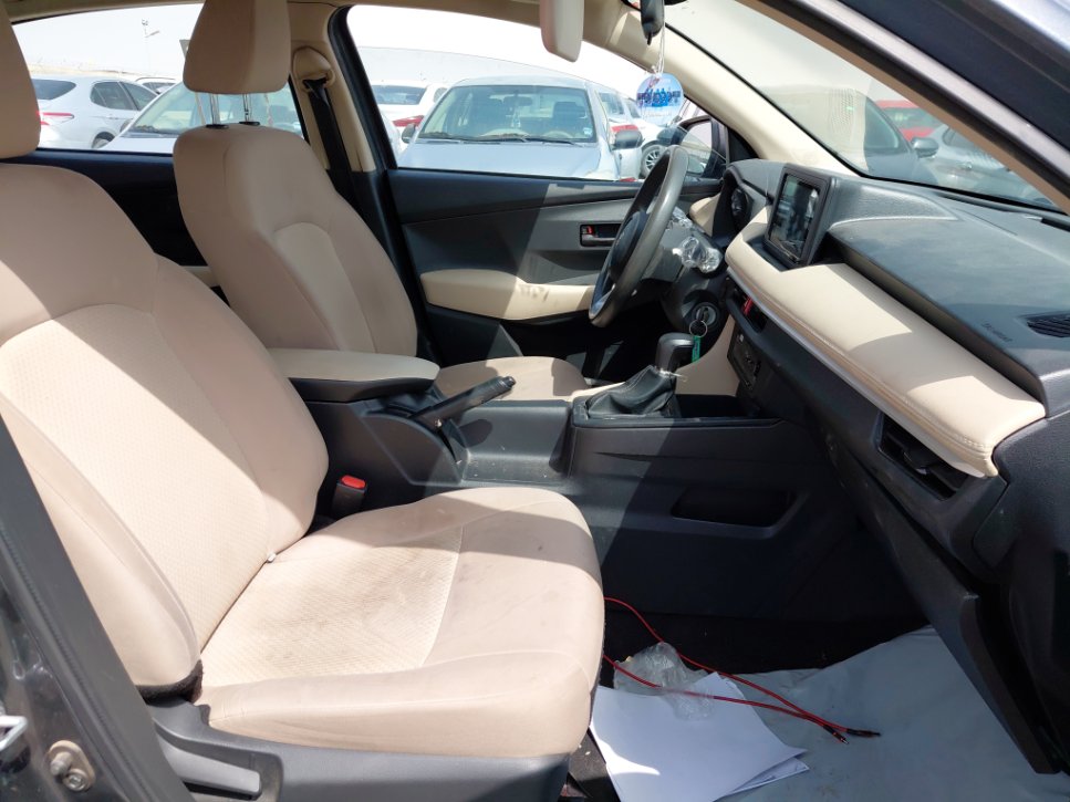 تويوتا يارس Y 2024 image