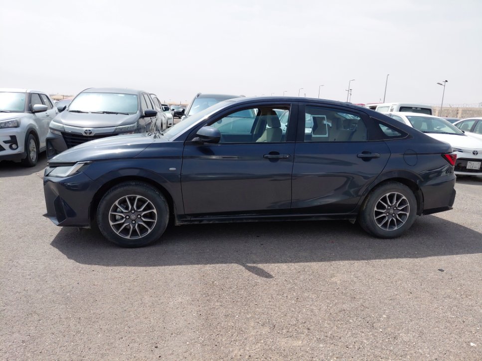 تويوتا يارس Y 2024 image