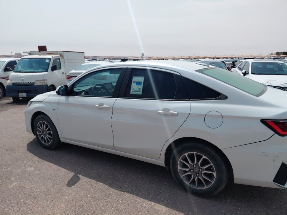 تويوتا يارس Y 2024 image