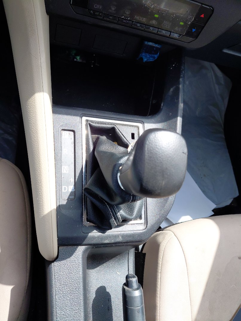 تويوتا يارس Y 2024 image