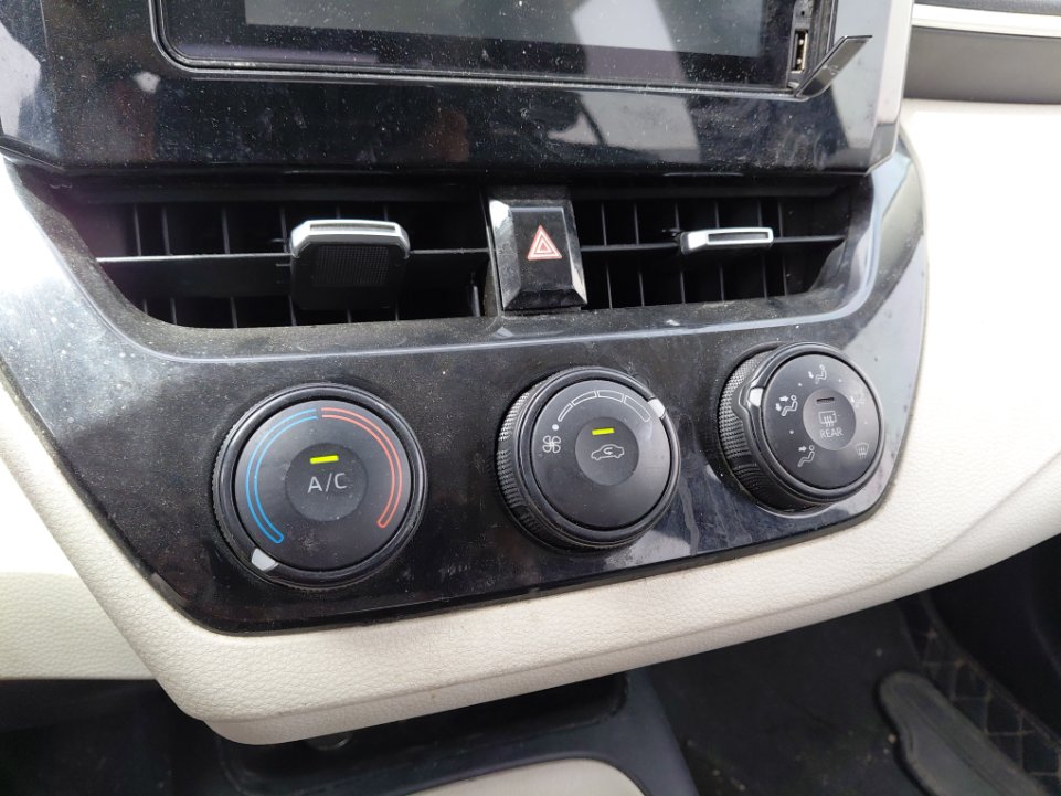 تويوتا كورولا XLI 2024 image