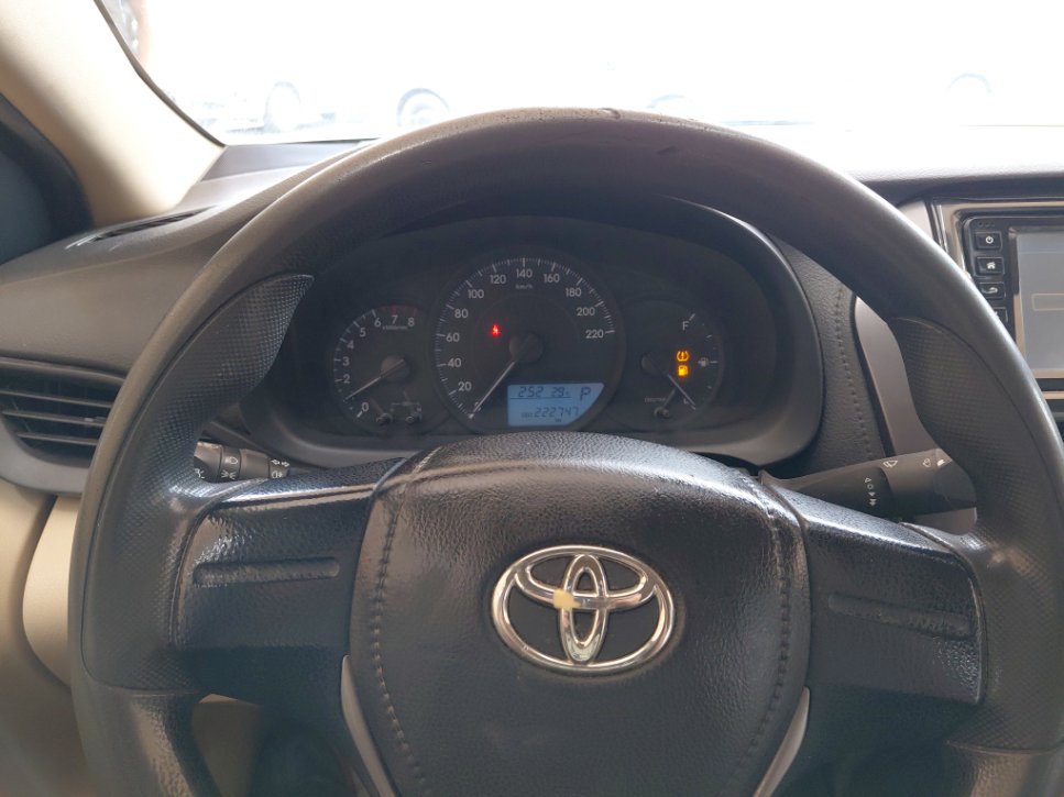 Toyota Yaris Y 2022 image