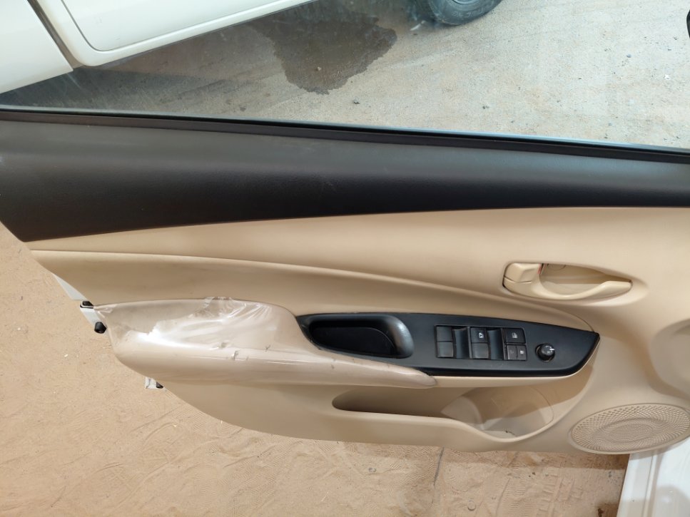 Toyota Yaris Y 2022 image