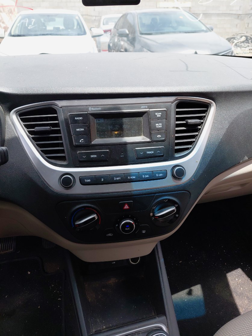 Hyundai Accent GL 2023 image