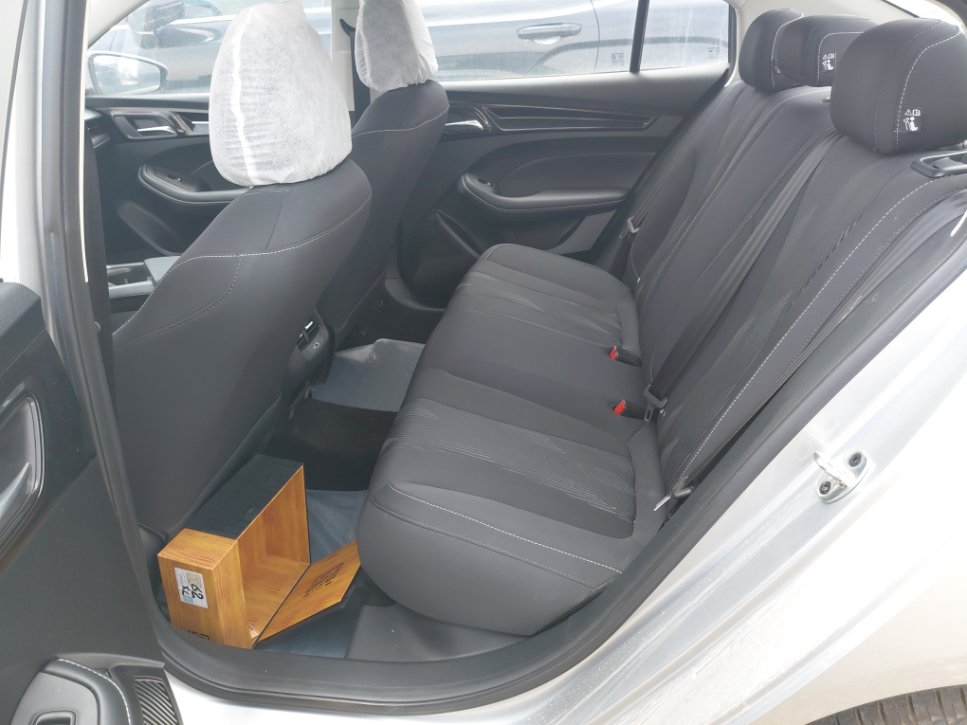 إم جي 5  2025 image