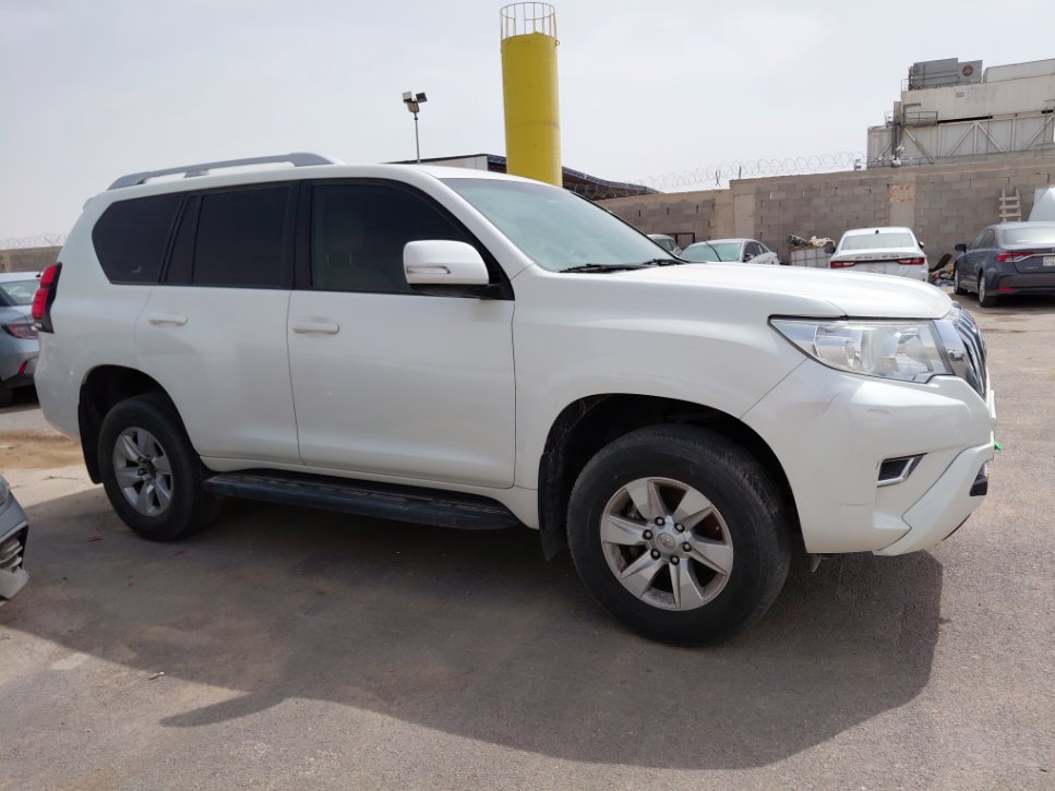 Toyota Land Cruiser Prado TXL 1 2019 image