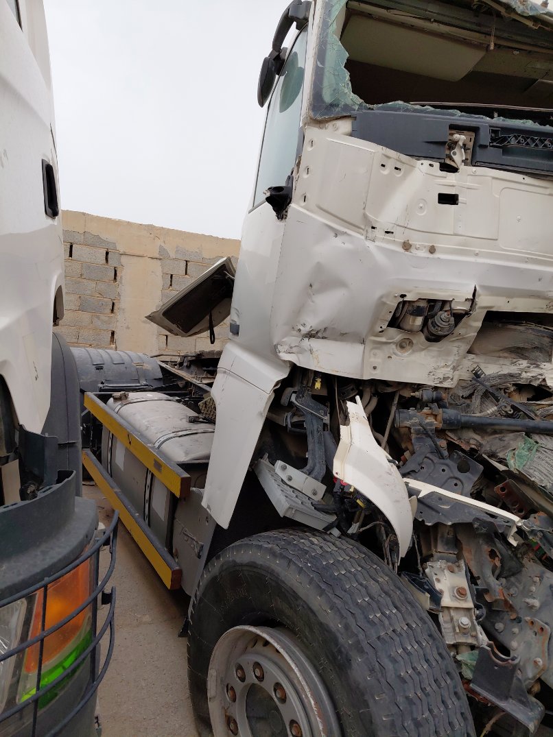 فولفو Truck Head  2015 image