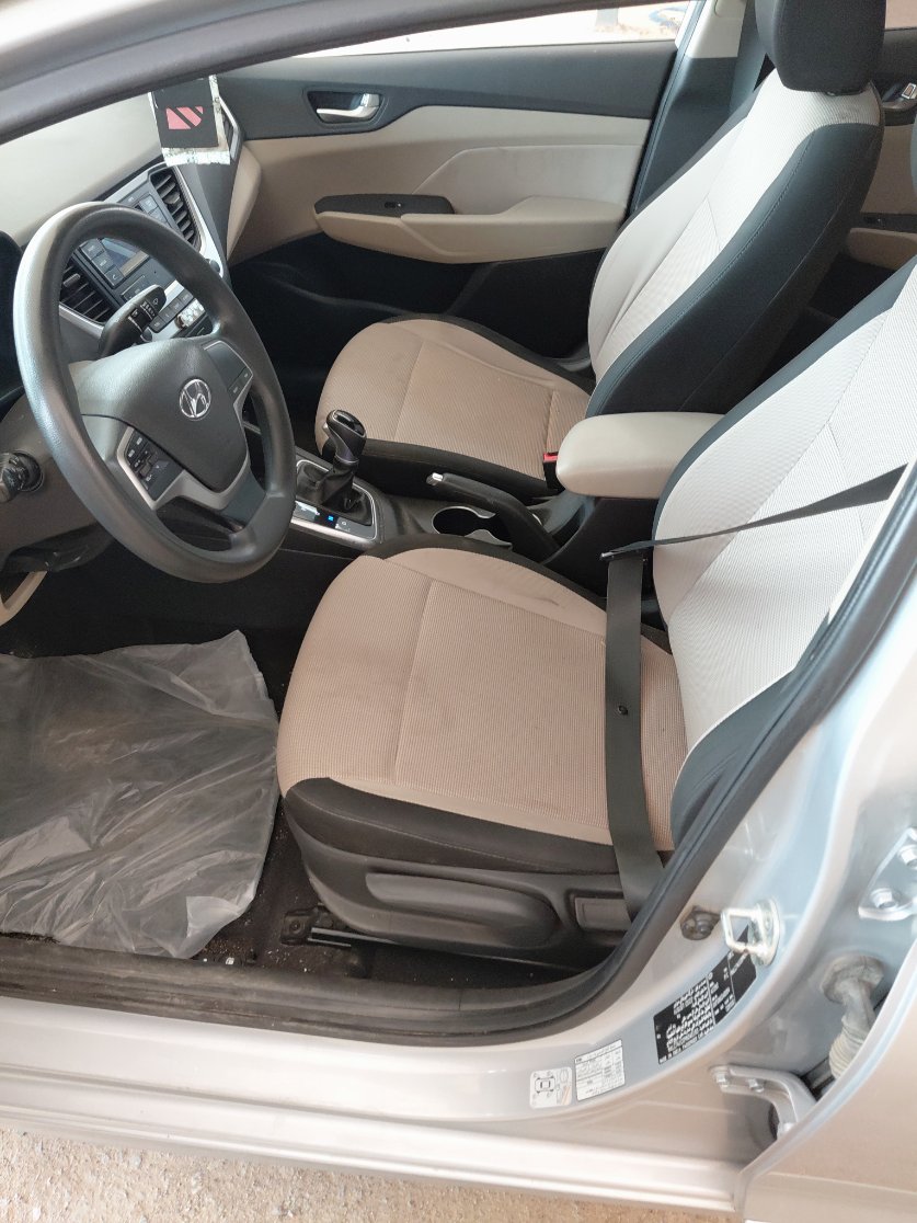 Hyundai Accent GL 2023 image