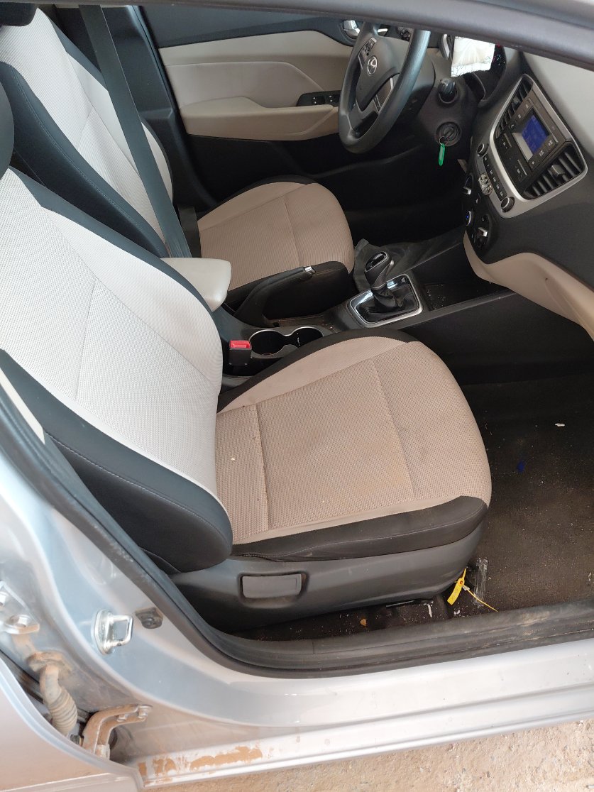 Hyundai Accent GL 2023 image
