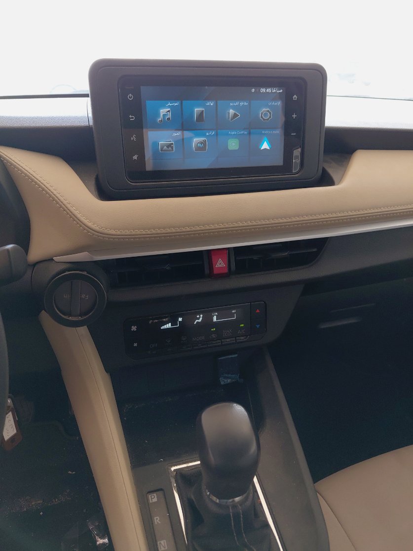 Toyota Yaris Y 2024 image