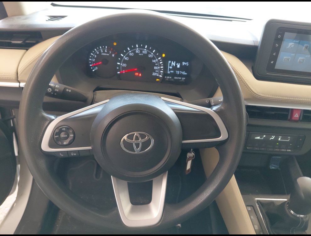 Toyota Yaris Y 2024 image