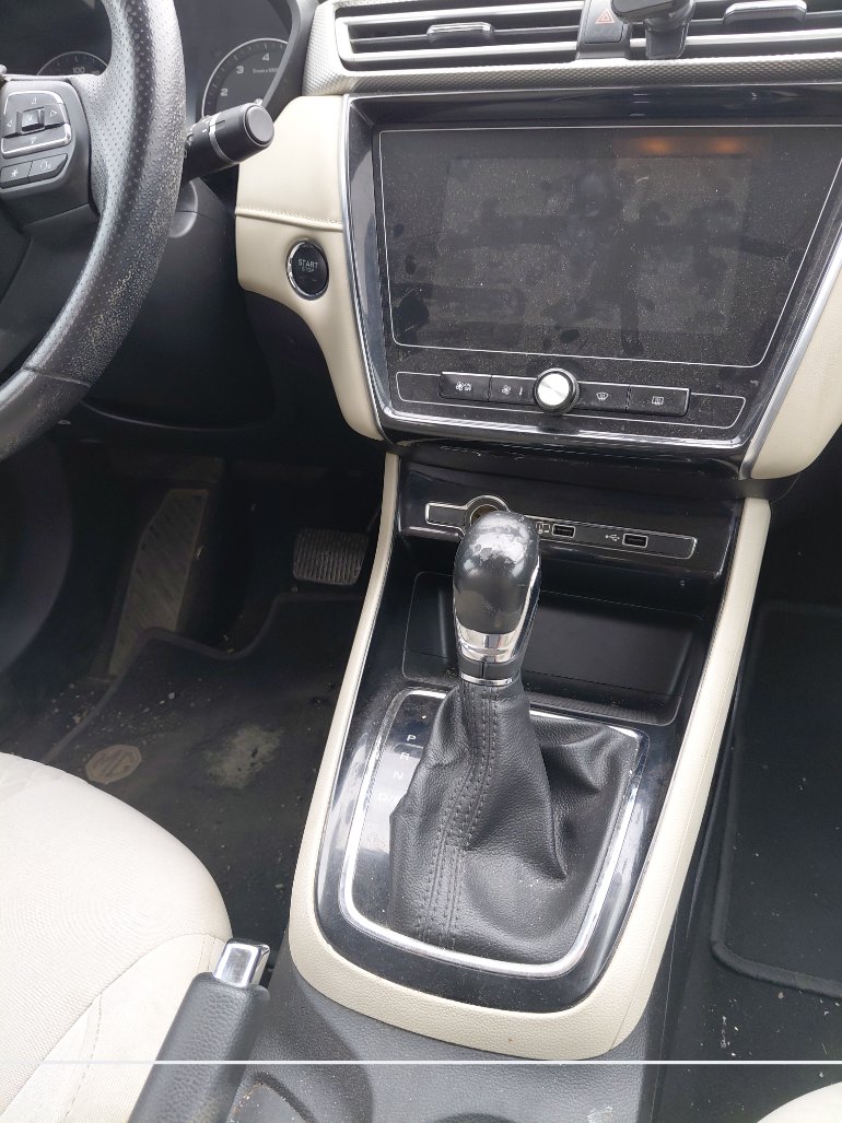 إم جي 5  2022 image