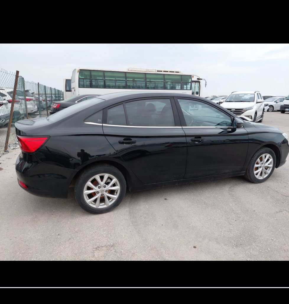 إم جي 5  2022 image