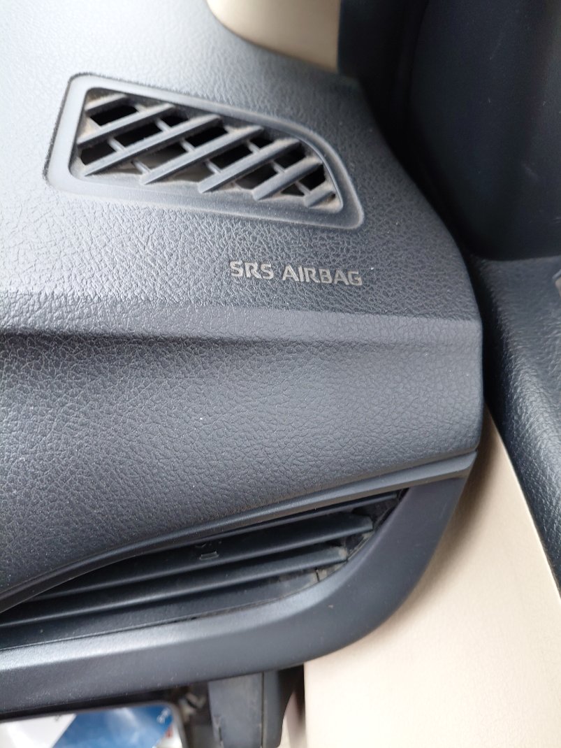 تويوتا يارس Y FLT 2022 image