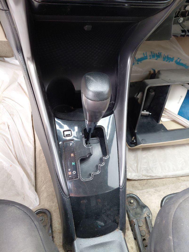 تويوتا يارس Y FLT 2022 image