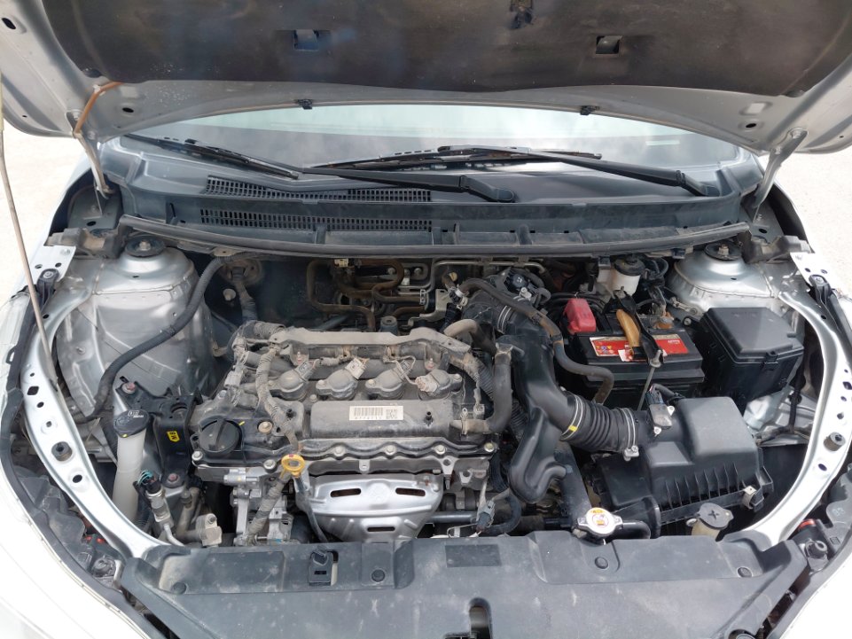 تويوتا يارس Y FLT 2022 image