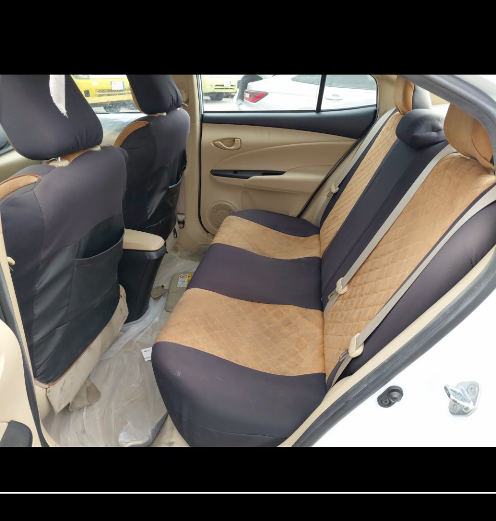 تويوتا يارس Y FLT 2022 image