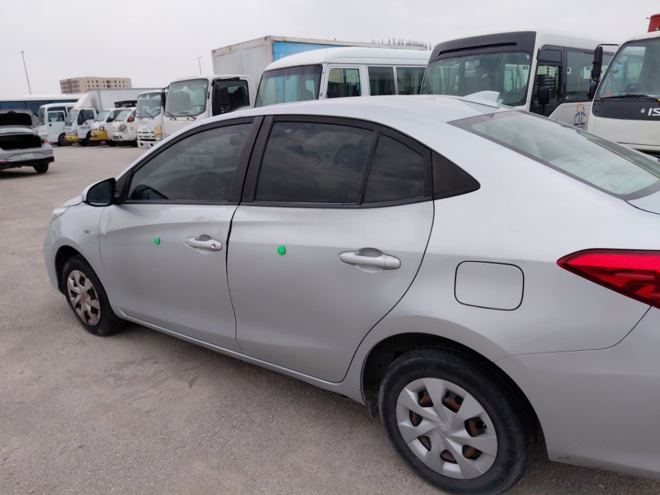 تويوتا يارس Y FLT 2022 image